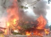 Satu Unit Rumah Bersama Dua Mobil Ludes Terbakar di Aceh Singkil