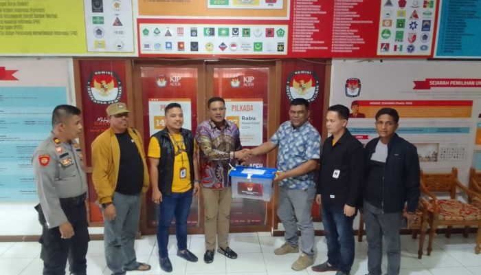 KIP Langsa Serahkan Dokumen Rekapitulasi Hasil Penghitungan Suara Pemilu ke KIP Aceh