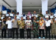 Arak-arakan Piala Adipura Tahun 2023 di Kota Langsa