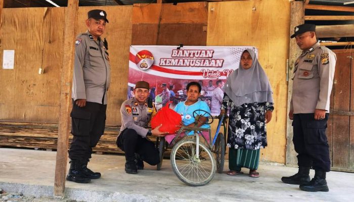 Berkah Ramadhan, Kapolsek Pantee Bidari Bagikan Sembako Kepada Warga Kurang Mampu