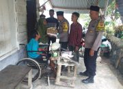 Bhabinkamtibmas Polsek Birem Bayeun Berikan Bantuan Sembako Untuk Warga Disabilitas