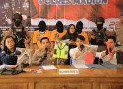 Perampok Mobil Boks Bermuatan Rokok Rp 3,1 M di Madiun Menyaru Jadi Polisi saat Beraksi