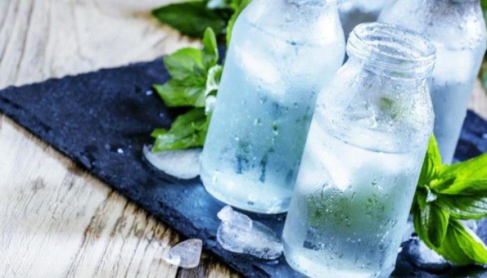 Dokter Jantung Imbau Jangan Langsung Minum Air Dingin saat Berbuka, Ini Sebabnya