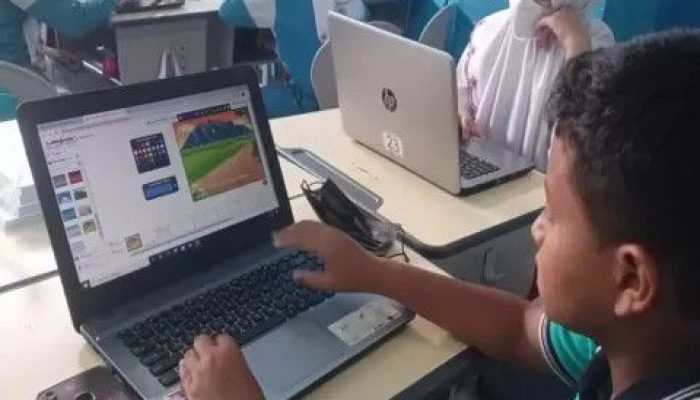 Literasi Digital Permudah Siswa Peroleh Sumber Belajar Secara Akurat