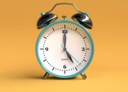 Susah Banget Bangun Sahur? Dokter Neurologi Beri Tips ‘Setting’ Jam Biologis