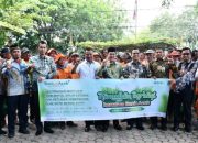 Pj Wali Kota dan Dirut Bank Aceh Serahkan Paket Ramadha bagi Pasukan Oranye di Banda Aceh