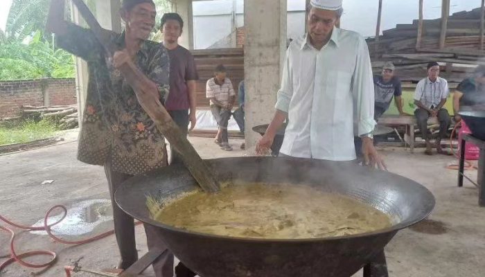 Nuzulul Quran, Gampong Beurawe masak 10 kuali kuah beulangong