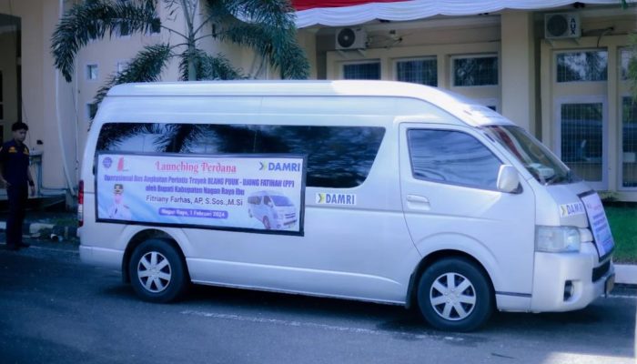 Masyarakat Beutong Ateuh Banggalang Antusias Sambut Kehadiran Minibus Perintis