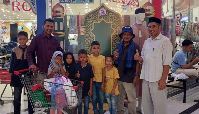 Ini Yang Dilakukan Geuchik Merandeh Aceh Hingga Anak Yatim Tersenyum Jelang Idul Fitri 1445 H