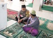 Usai Sholat Berjamaah di Mesjid Nurul Iman Bhabinkamtibmas Polsek Langsa Beri Himbauan Kamtibmas