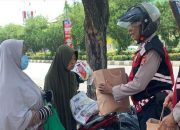 Ditsamapta Polda Aceh Bagi Sembako dalam Rangka Berkah Harkitnas