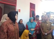 Menteri Sosial Tri Rismaharini Menegur Kepala Desa Jeumpa Glumpang Terkait Krisis Air di Aceh Utara