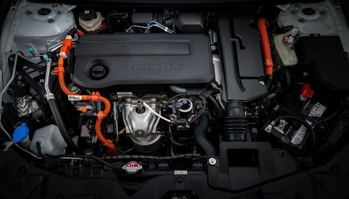 Perlu Tahu, Ini Alasan Mobil Hybrid Butuh Oli Mesin Lebih Encer