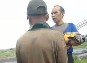 Mengharukan, Aipda Hendra Lepas Seragam untuk Evakuasi Jasad Bayi yang Ditemukan di Sungai