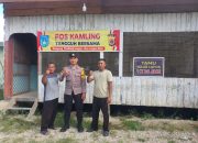 Bhabinkamtibmas Polsek Langsa Barat Sambang Desa dan Pengecekan Poskamling di Dusun Nelayan