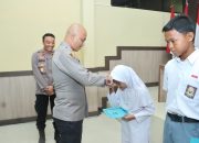 Polres Langsa Berikan Beasiswa untuk Siswa Berprestasi di Hari Bhayangkara ke-78