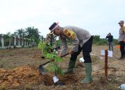 Semangat Hijaukan Langsa: Polres Langsa Tanam Ribuan Pohon di Hari Bhayangkara ke-78
