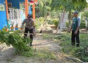 Bhabinkamtibmas Polsek Rantau Selamat Bersama Warga Gelar Gotong Royong