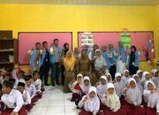 Tim 22 KKN Serumpun Melayu Sosialisasikan Stop Bullying di SD Seuruway Aceh Tamiang, Tampilkan Video