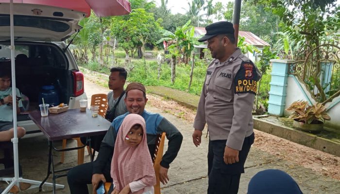 Personil Polsek Manyak Payed Gelar Patroli dan Sosialisasi Bahaya Hoaks Jelang Pilkada 2024