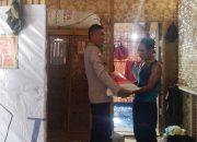 Jumat Berkah: Polsek Langsa Barat Salurkan Sembako kepada Warga Kurang Mampu