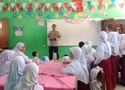 Bhabinkamtibmas Polsek Manyak Payed Gelar Kegiatan Sawue Sikula di SDN Gelanggang Merak