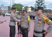 Kapolres Langsa Distribusikan Rompi dan Senter untuk Tingkatkan Kinerja Bhabinkamtibmas