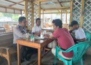 Bhabinkamtibmas Polsek Manyak Payed Saweu Kede Kupi, Ajak Masyarakat Jaga Kamtibmas di Pilkada 2024