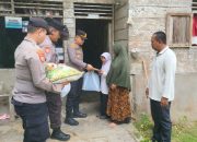Jumat Berkah: Polsek Rantau Selamat Polres Langsa Berbagi Sembako untuk Warga Kurang Mampu