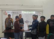 Aksi Damai Tolak Politik Uang Warnai Kantor Panwaslih Kota Langsa