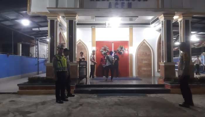 Polres Langsa Lakukan Pengamanan Perayaan Natal IMHAS di Gereja HKBP