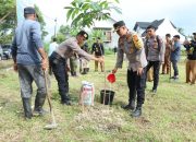 Kapolres Langsa Hadiri Penanaman Pohon dalam Aksi Puncak “Tanam Hijaukan Nanggroe Aceh” (Tahiroe Aceh)