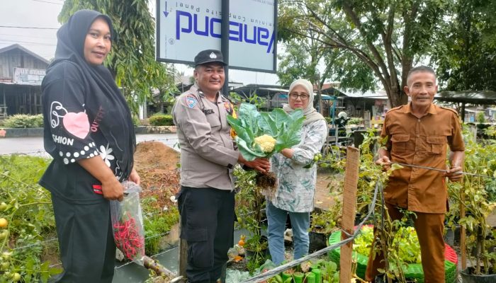 Bhabinkamtibmas Polsek Langsa Pantau Kondisi Pasca Pilkada di Desa Blang Seunibong