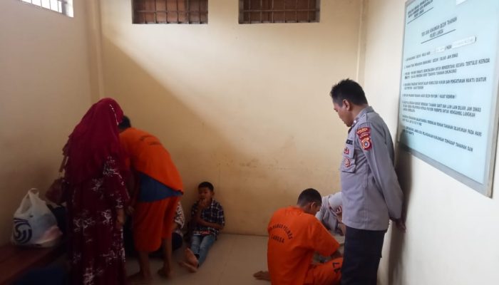 Sat Tahti Polres Langsa Perketat Pengawasan Saat Jam Besuk Tahanan
