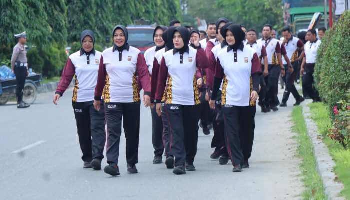 Personel Polres Langsa Gelar Olahraga Rutin Setiap Jumat