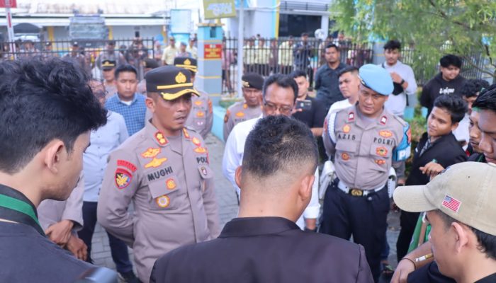 Kapolres Langsa Pimpin Pengamanan Aksi Damai HMI di PLN UP3 Langsa