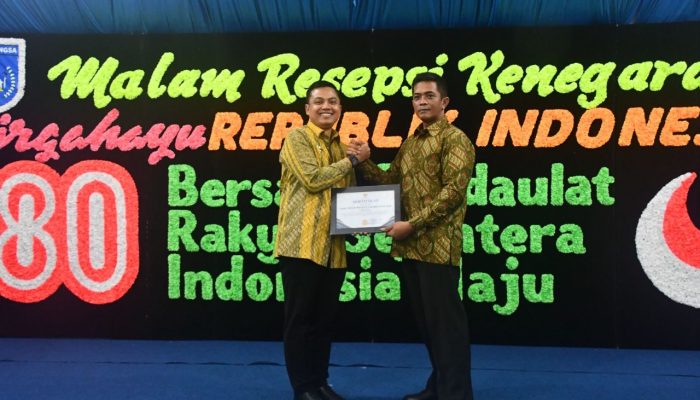 Ungkap 25 Kg Kokain, Kapolres Langsa Terima Penghargaan dari Wali Kota