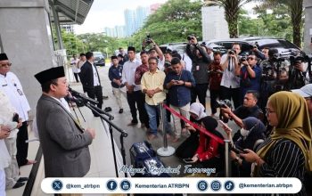 Nusron Wahid Serahkan 3.922 Sertipikat Aset Pemprov, Pramono Anung: Aset Rp102 Triliun Kini Berkekuatan Hukum