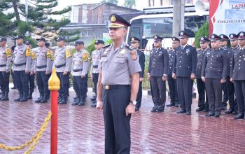Wakapolres Langsa Pimpin Upacara Kenaikan Pangkat Pengabdian dan Penganugerahan Satyalencana