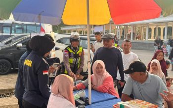 Satlantas Polres Langsa Edukasi Keselamatan Berlalu Lintas kepada Peserta Car Free Day