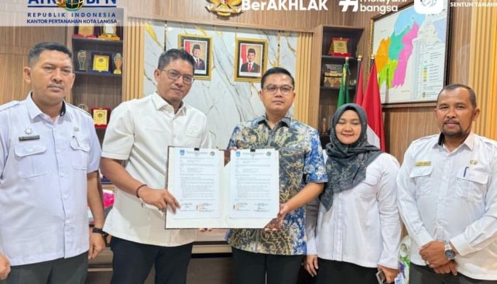 Kantor Pertanahan Kota Langsa Serahkan Sertipikat BMD, Perkuat Kepastian Hukum Aset Pemerintah Daerah