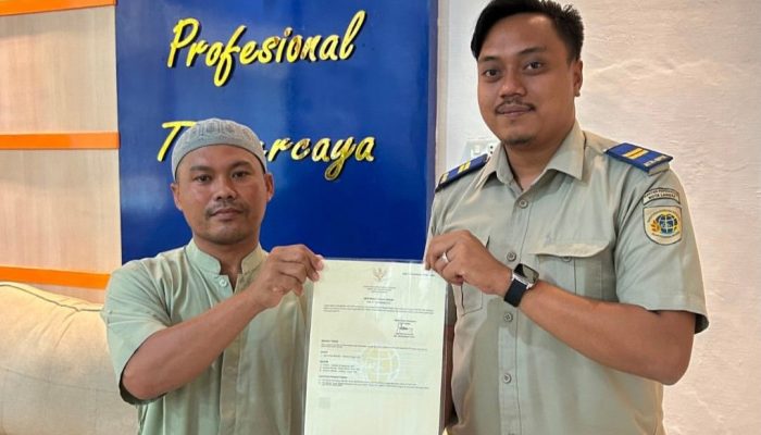 Kantah Kota Langsa Perkuat Perlindungan Aset Umat, Sertipikat Tanah Wakaf Diserahkan di Gampong Karang Anyar